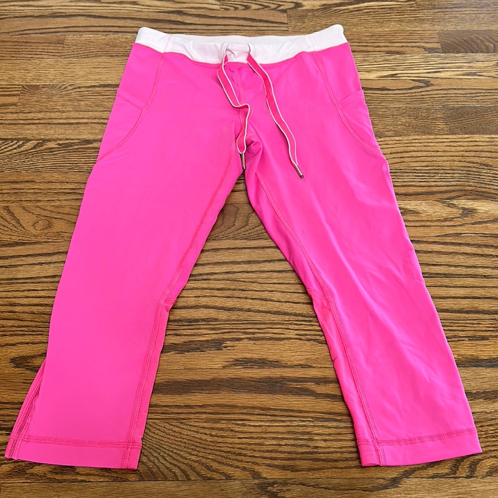 Pink cropped Lululemon Leggings